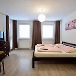 Zlatovska 22b Appartement Trenčín