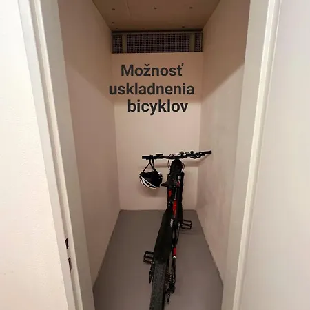Apartment Zlatovska 22b
