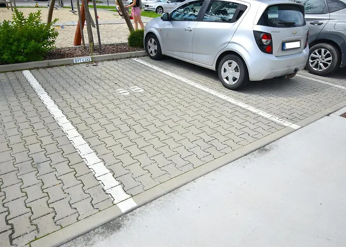 Apartment Zlatovska 22b *
